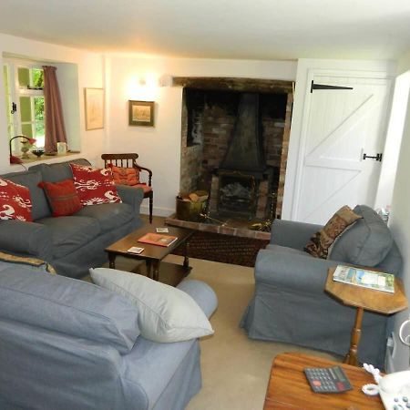 River Cottage A Country Retreat In Wooded Gardens East Stoke  المظهر الخارجي الصورة