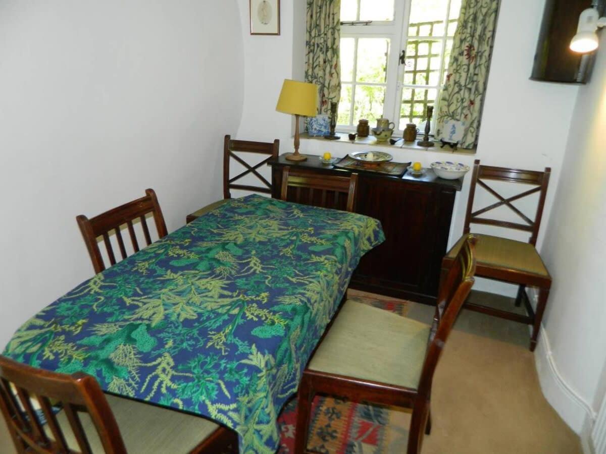 River Cottage A Country Retreat In Wooded Gardens East Stoke  المظهر الخارجي الصورة