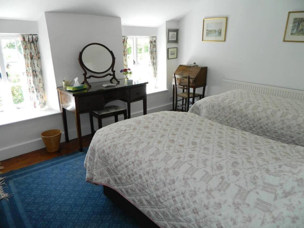 River Cottage A Country Retreat In Wooded Gardens East Stoke  المظهر الخارجي الصورة